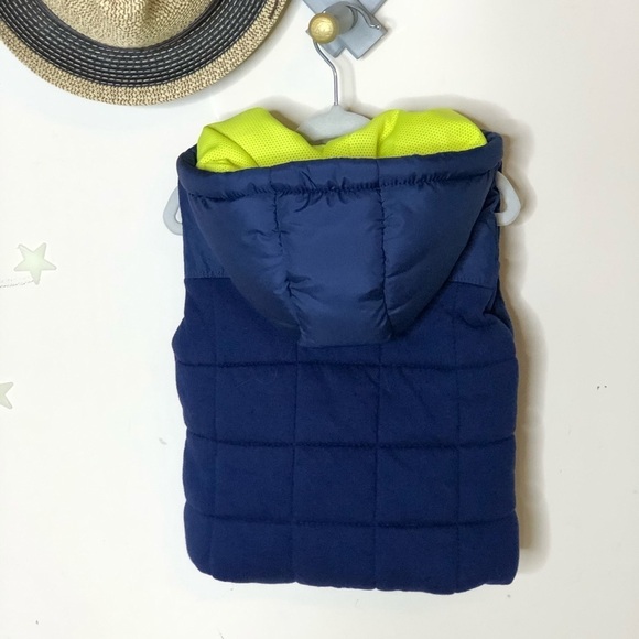 GABE Rogers puffer vest - Picture 3 of 8